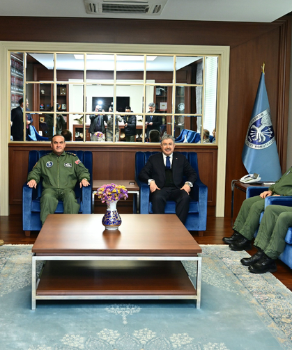 Vali Yılmaz’dan Garnizona Bayram Ziyareti