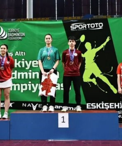 Eskişehir'de Badminton Rüzgarı