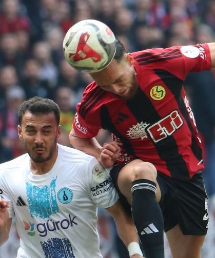 Eskişehirspor İlk Yarıyı Önde Kapattı: İşte İlk Yarı Skoru!