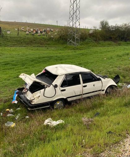 Pazaryeri’nde Kontrolden Çıkan Araç Tarlaya Savruldu