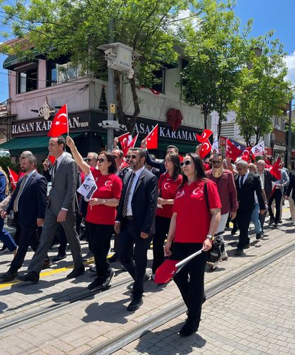 Anahtar Parti Gençlerin Sorunlarına Dikkat Çekti