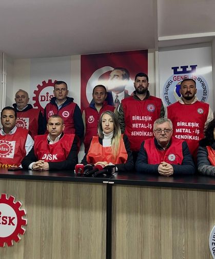 DİSK’ten Eskişehir’de 1 Mayıs’a Tepki: “İlkesel Duruşumuzu Korumak İçin Alanı Terk Ettik”