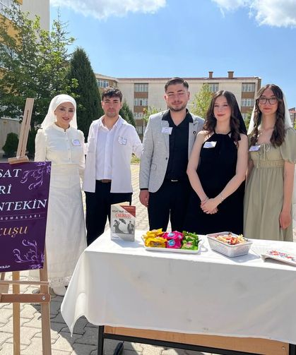 Eskişehir’de roman kahramanları yeniden hayat buldu