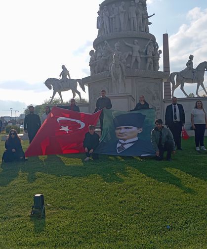 Kent Konseyi, ADD ve Turancı Derneklerinden Zeybek Gösterisi