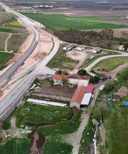 Yol Çalışması Mahalleyi Çıkmaza Sürükledi