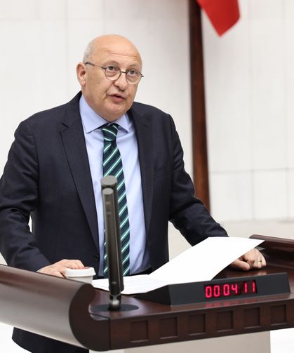 CHP'li Çakırözer: "Çiftçiye Destek Değil Ceza Var"