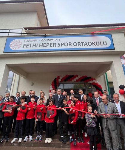 Eskişehir’de Fethi Heper’in Adını Taşıyan Okul Törenle Açıldı