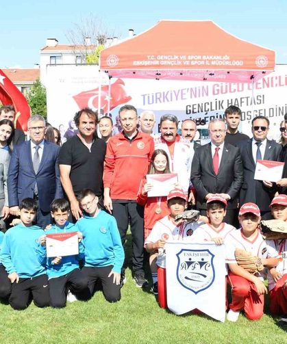 Eskişehir’de Gençlik ve Spor Şöleni Coşkusu Yaşandı