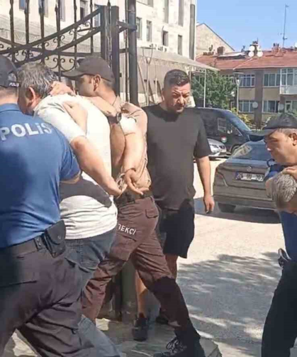 Okul Girişinde Şiddet Olayı