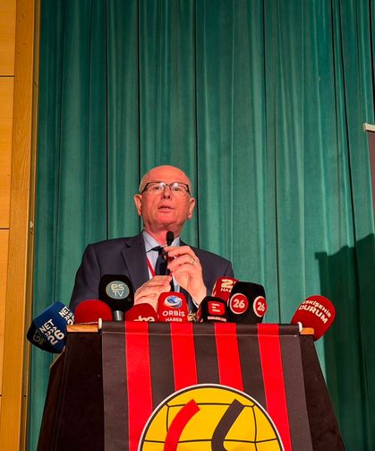 Kazım Kurt: "Eskişehirspor Siyaset Üstüdür, Herkes Sahip Çıkmalı"
