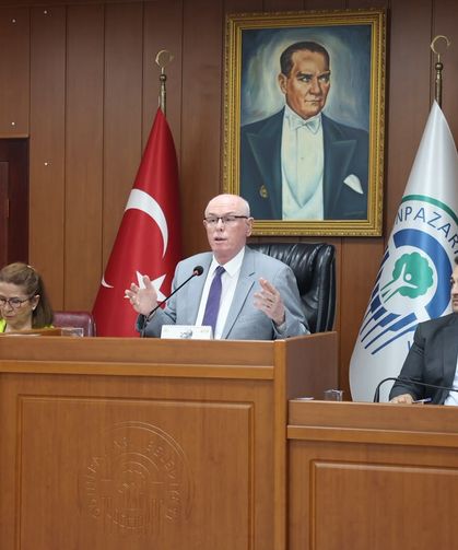 Emek Mahallesi Tartışması Meclisi Gerdi, Salon Terk Edildi