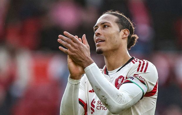 Virgil van Dijk Süper Lig devine imzayı atıyor