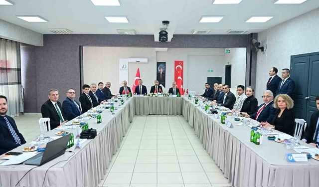 Vali Yılmaz, İŞKUR Personeline Teşekkür Belgelerini Verdi