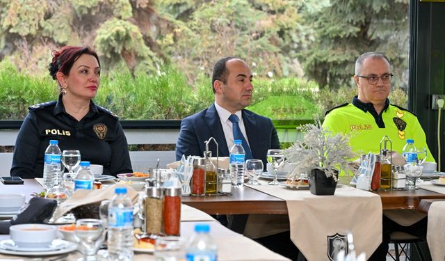 Eskişehir Emniyet Müdürü  Emekli Personelle Buluştu