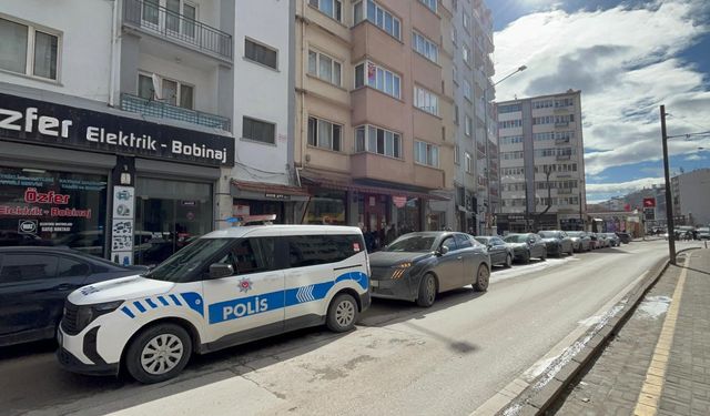 Eskişehir’de Çöp Evde Yaşayan Alzheimer Hastası Ölü Bulundu