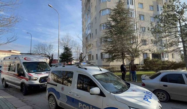 Eskişehir Batıkent’te Komşuların Kavgası Kanlı Bitti: 4 Yaralı!