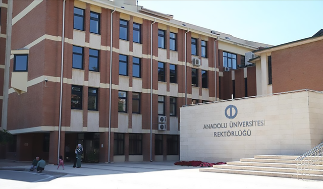 Anadolu Üniversitesinde "kişiye özel kadro" iddiası ortalığı karıştırdı