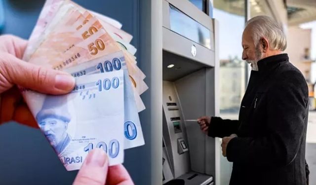 Emekli maaşları düşüyor! SGK’dan gelen o haber milyonları ağlatacak!