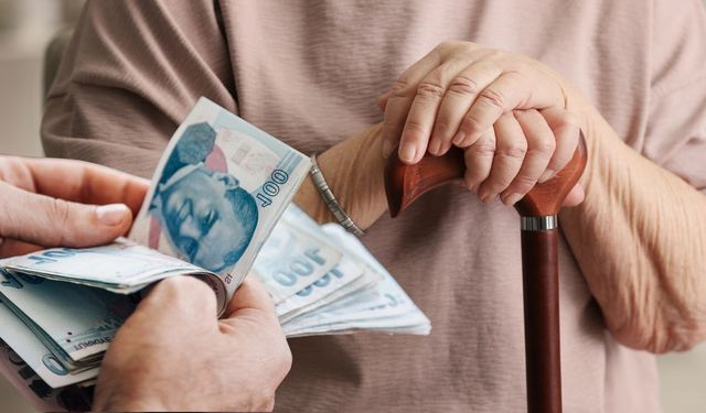 Emekliye nakit promosyona ek 40.000 TL faizsiz kredi: Ziraat Bankası bombayı patlattı!