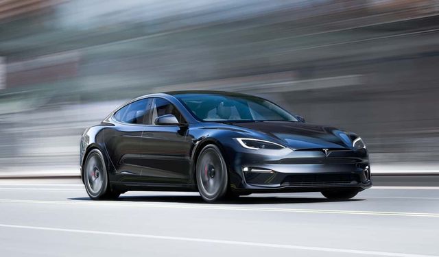 Tesla otonom sürüş tarihine geçti: ABD'yi sıfır müdahale ile baştan sona kuşattı!