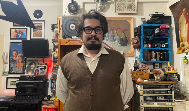 Koleksiyon Tutkusuyla Evini Müzeye Çevirdi