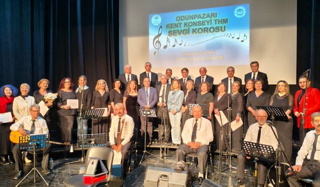 Eskişehir Kent Konseyi Sevgi Korosu’ndan  Konser