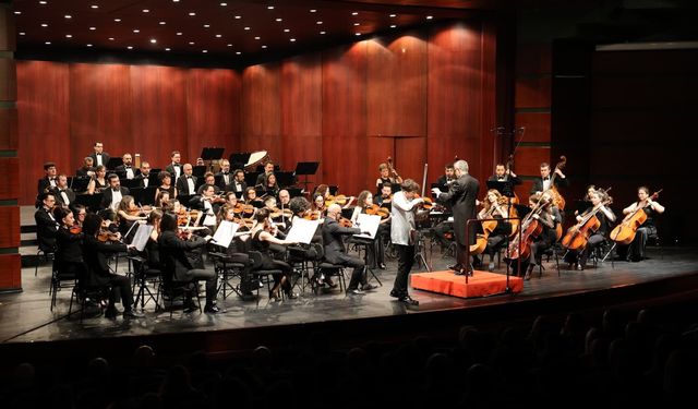 Senfoni Orkestrası’ndan Unutulmaz Çaykovski Gecesi