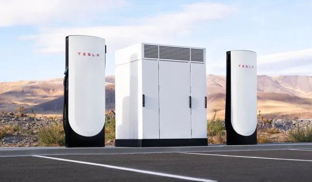 Tesla Türkiye’de enerji fırtınası estiriyor: Eskişehir Supercharger ile menzil korkusu tarihe gömüldü!