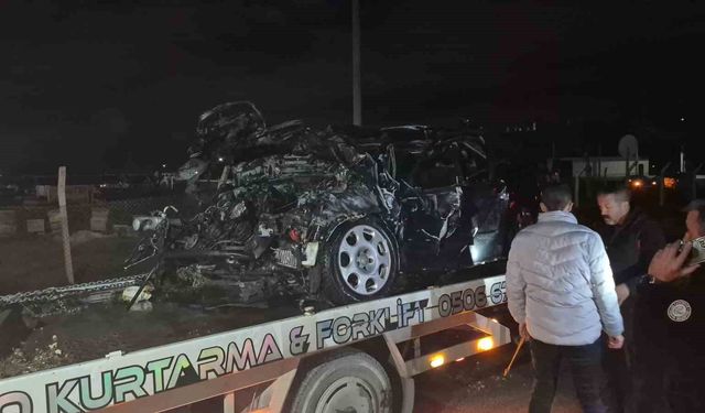 Eskişehir'de Kurtarıcı Üzerindeki Otomobil Alev Aldı