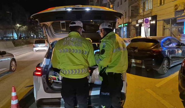 Eskişehir’de Polis Denetiminde 328 Kişi Sorgulandı