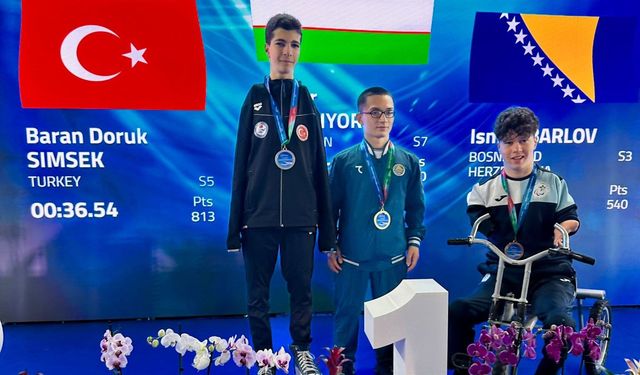 Eskişehirli Yüzücüden İtalya’da Madalya Yağmuru