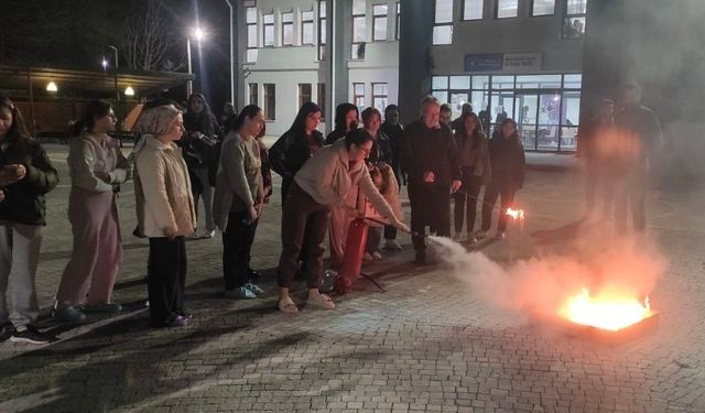 Eskişehir'de GSB Yurdunda Deprem ve Yangın Tatbikatı Yapıldı