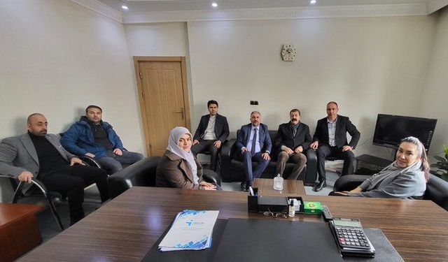 Ağrı’da esnafın kalbine dokunan buluşma: Ruken Kilerci’den Hatunoğlu’na zafer ziyareti