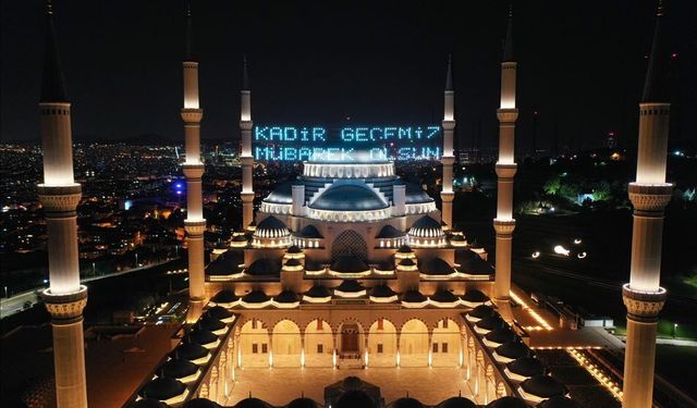 Kadir Gecesi Bugün İbadet ve Dualarla İdrak Edilecek