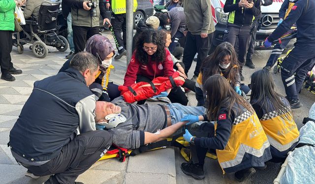 Eskişehir’de Araç Yayaların Arasına Daldı: 5 Yaralı