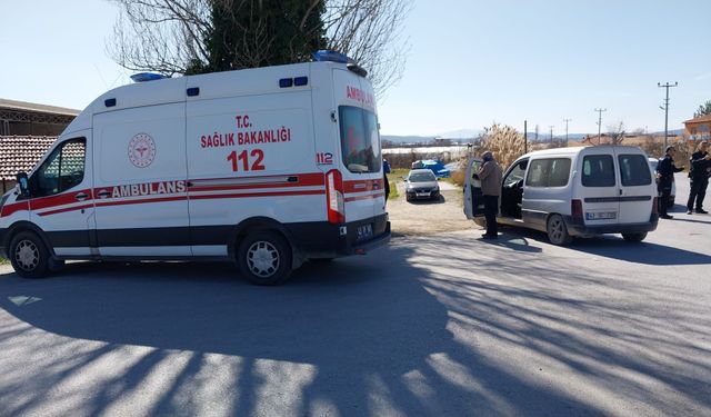 Kütahya’da trafik kazası: 1’i çocuk 2 yaralı