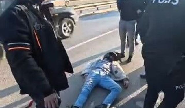 Eskişehir’de Motosikletli Kuryeye Çarpıp Kaçtı