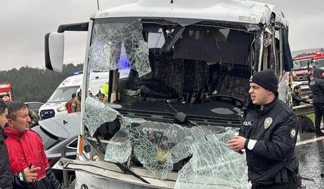 Polis Servisi Kazasında Mucize: Şehit Polis Hayata Döndü