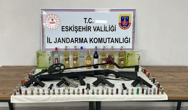 Eskişehir’de Kaçak Alkol Operasyonunda 2 Şüpheli Yakalandı