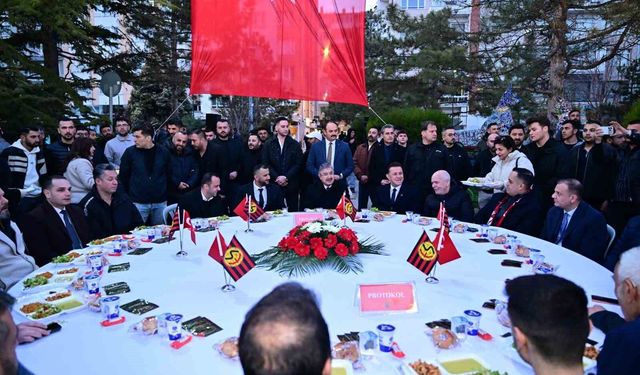 Taraftarlar İftarda Buluştu: Vali Yılmaz Destek Sözü Verdi