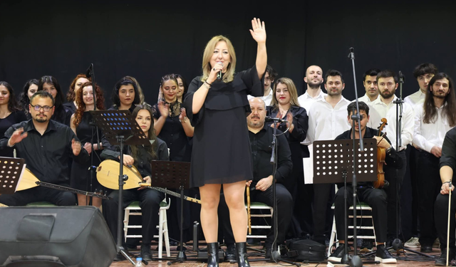 Çifteler’de Gençlik Korosundan Unutulmaz Konser