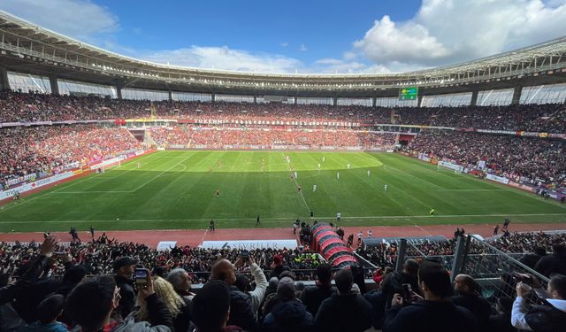Eskişehir’de dev maç başladı tribünler doldu
