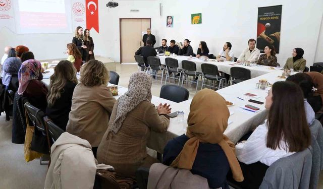 Eskişehirli Uzmanlara Psikolojik İlk Yardım ve Yas Süreci Anlatıldı