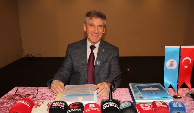 Petrol-İş Başkanı Akyüz, Eskişehir’de Sendikalaşmayı Anlattı