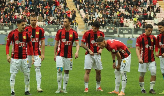 TFF 2. Lig kapısından dönen Eskişehirspor’da amatör statüdeki futbolcular serbest kaldı: Camiada gözler yönetime çevrildi!