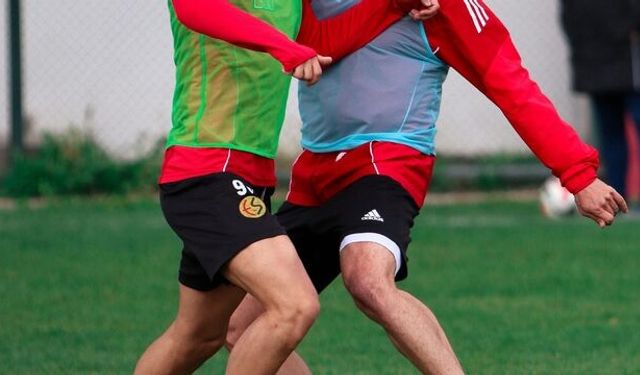 Eskişehirspor'da büyük geri dönüş hazırlığı: Ayvalıkgücü Belediyespor rövanşı için düğmeye basıldı!