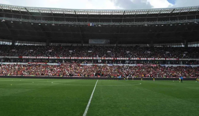 Eskişehirspor'a PFDK şoku: Play-off zaferinin ardından rekor ceza yağdı!