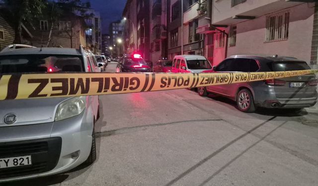 Pompalı Tüfekle Ateş Açan Çocuk Bıçaklandı
