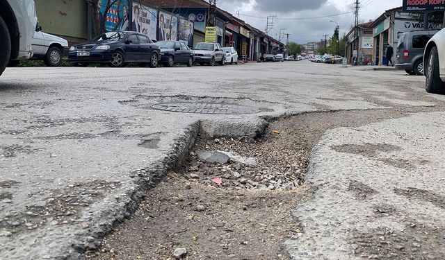 Hukukçular Uyardı! Bozuk Yolun Faturasını Kurumlar Ödeyebilir