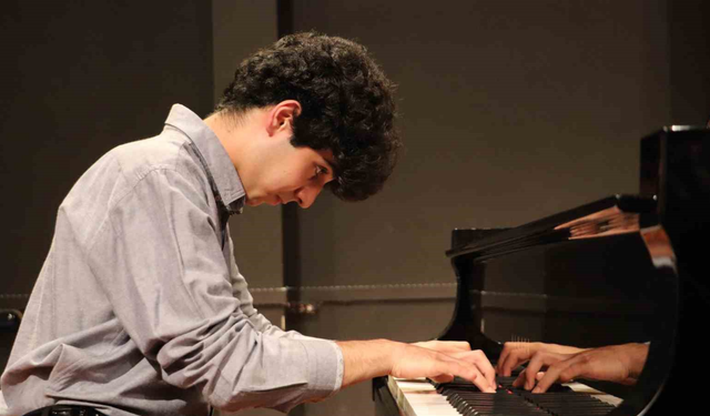 Piyano Konserinde Geleceğin Yıldızları Parladı